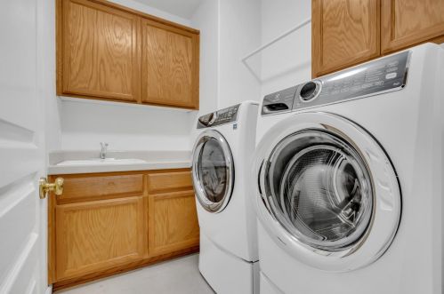 3007 Honey Cir, Folsom CA 95762-6324 exterior