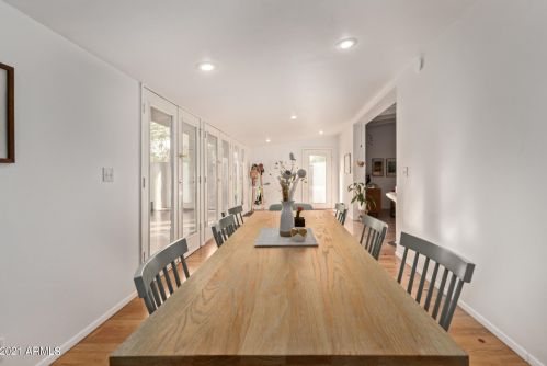 4027 45 Pl, Phoenix AZ 85050-6843 exterior