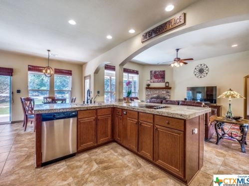 248 Mystic Breeze, Spring Branch TX 78070-5076 exterior