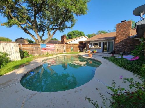 5208 Pruitt Dr, Frisco TX 75056-1204 exterior