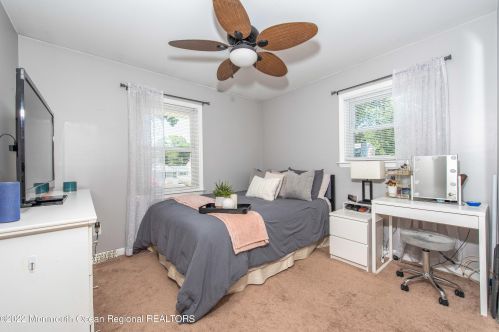 328 Barbara Dr, Point Pleasant Beach NJ 08742-2108 exterior