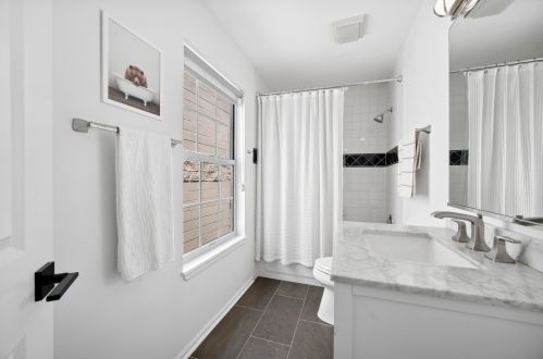 1702 Wabansia Ave, Chicago IL 60622-1414 exterior