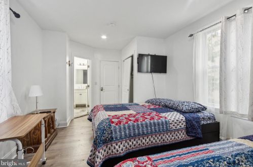 1557 9 St, Philadelphia PA 19148-3701 exterior