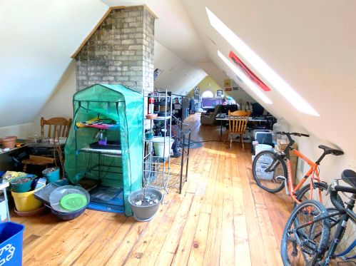 2005 Newhall St, Milwaukee WI  53202-1024 exterior