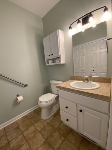 1039 Kensington St, Grand Rapids MI 49534-2179 exterior