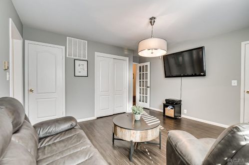 115 High St, Metuchen NJ 08840-2339 exterior