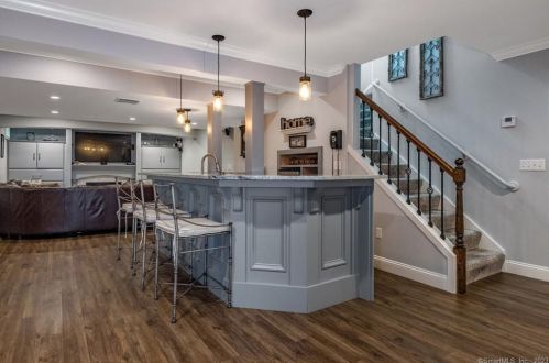 95 Somersby, Farmington CT 06032-2757 exterior