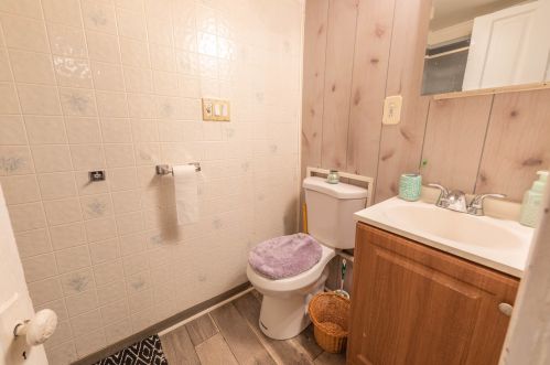 2837 Moody Ave, Chicago IL 60646-5309 exterior