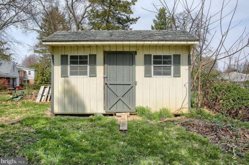 1217 West St, Carlisle PA 17013-1443 exterior