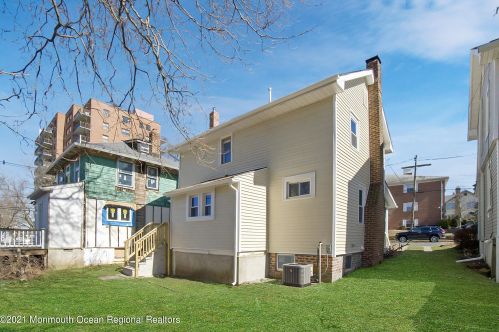 3 2nd Ave, Atlantic Highlands NJ  07716-1204 exterior