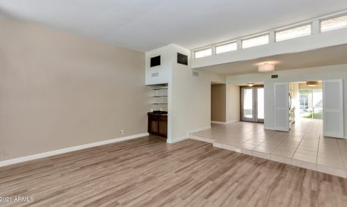 14220 3rd Ave, Phoenix AZ  85023-6204 exterior