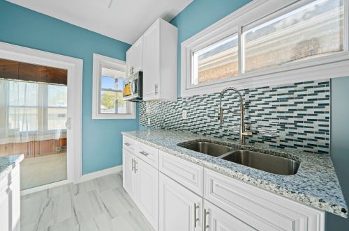 2102 71st St, Chicago IL  60649-2104 exterior