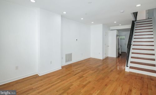 1645 Carlisle St, Philadelphia PA 19132-4018 exterior