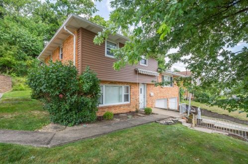 822 Lindenwood Dr, Pittsburgh, PA 15234-2537