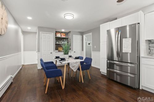 26 Fern St, Edison NJ  08817-4206 exterior