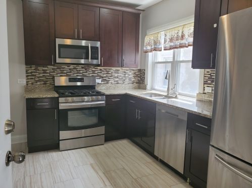 1828 12th Ave, Broadview, IL 60153-3118