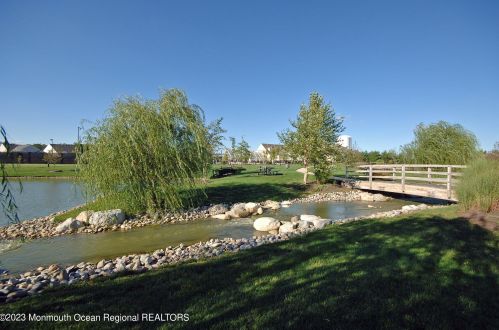 17 Spencer Dr, Jackson Twp NJ  08527-4389 exterior