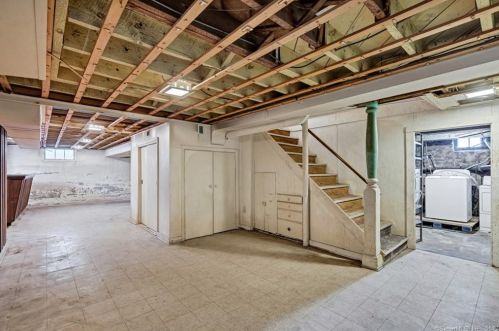 79 Mason Dr, New Britain CT 06052-1929 exterior