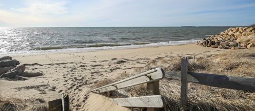 375 Hatch Rd, Eastham MA 02642-1847 exterior