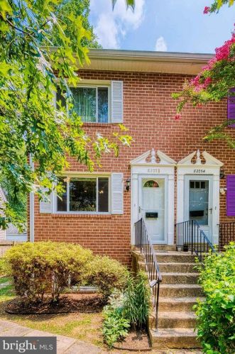 8205 Roanoke Ave, Silver Spring, MD 20912-3206