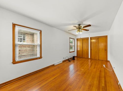 11643 Campbell Ave, Chicago IL 60655-1530 exterior