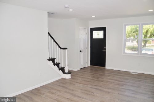 1164 Collings Rd, Camden NJ  08104-3006 exterior