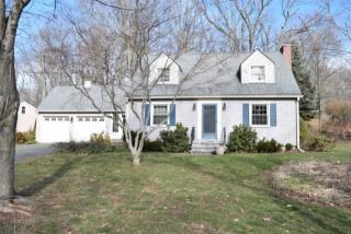5 Alexander Dr, Meriden, CT 06450-3503