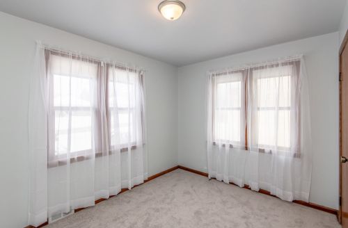 820 91st St, Milwaukee WI  53214-2845 exterior