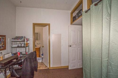 22 Loring St, Springfield MA 01105-2433 exterior