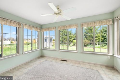 28 Bay Breeze Dr, Lewes DE 19958-2108 exterior