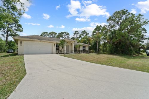 1074 Charcoal Ave, Fort Pierce, FL 34953-3491