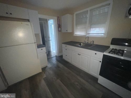 3039 Mount Ephraim Ave, Camden NJ  08104-3217 exterior