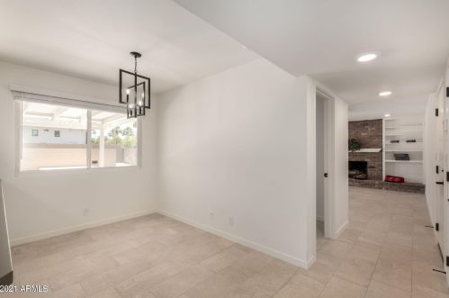 6501 2nd St, Phoenix AZ 85022-1005 exterior