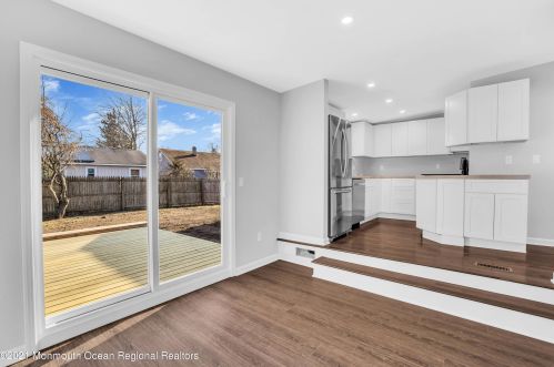 3106 Hiawatha Ave, Point Pleasant Beach NJ 08742-3541 exterior