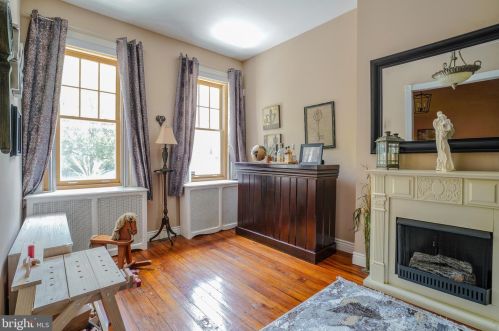 1128 Marlborough St, Philadelphia PA 19125-4113 exterior