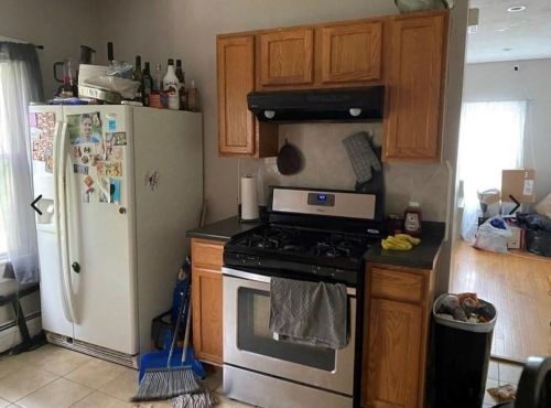 18 Falmouth St, Worcester MA 01607-1313 exterior