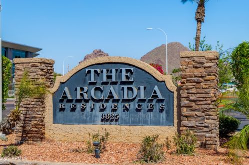 3825 Camelback Rd, Phoenix AZ  85018-2643 exterior