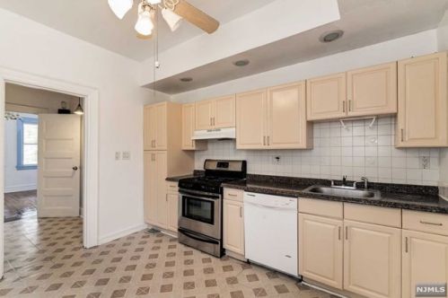 133 Grant Ave, Cresskill NJ 07626-1203 exterior