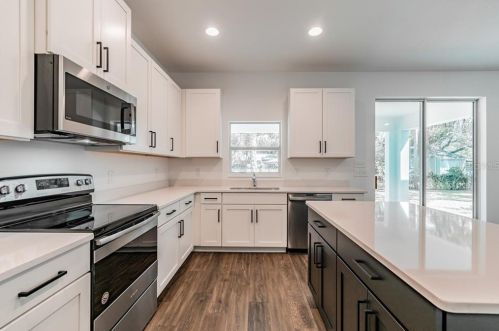 2113 Carmen St, Tampa FL 33606-1202 exterior