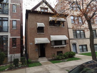 3841 Janssen Ave, Chicago IL  60613-3708 exterior