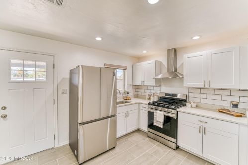 6409 Calle Cappela, Tucson AZ 85710-5607 exterior