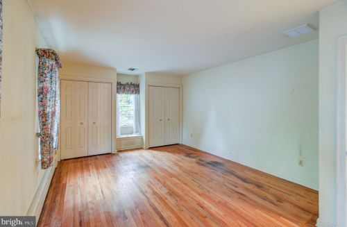 10 Clearview Ave, Trenton NJ 08619-1217 exterior