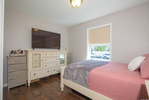 138 Frederick Ave, Babylon NY exterior