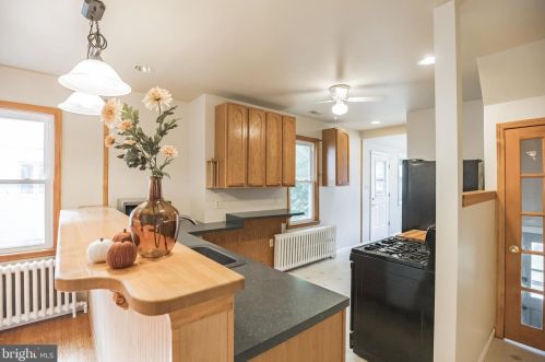 216 Logan Ave, Camden NJ 08106-1136 exterior