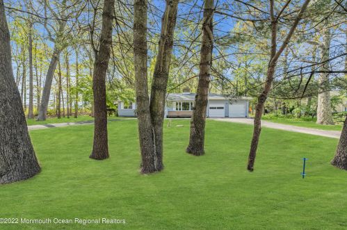 99 Hope Chapel Rd, Jackson Twp NJ 08527-5061 exterior