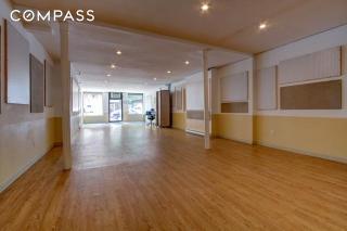 343 Grand St, Brooklyn NY  11211-4408 exterior