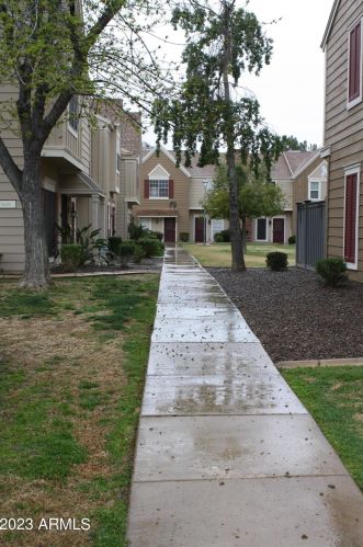 18804 33rd Dr, Phoenix AZ  85027-4887 exterior