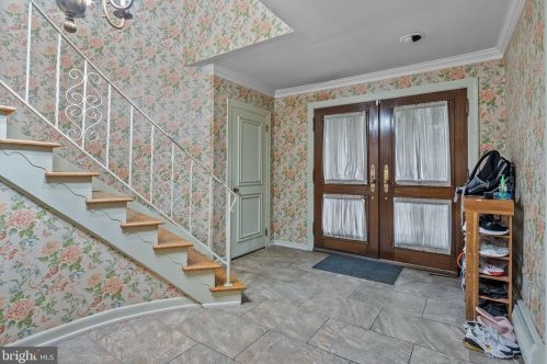 3883 Dempsey Ln, Huntingdon Valley PA  19006-1901 exterior