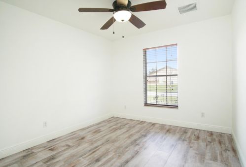 1725 Gemini Ln, Fort Pierce FL 34984-3617 exterior