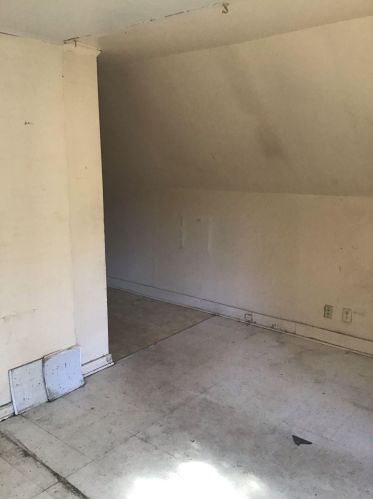 2747 26th St, Milwaukee, WI 53206-1147